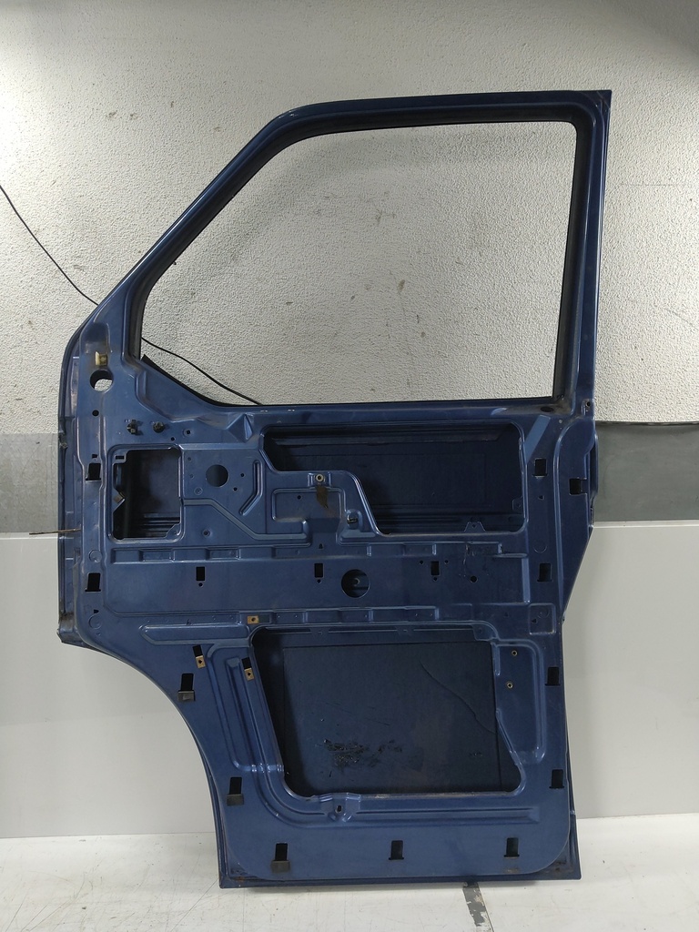 [MTD-533834] Puerta delantera derecha VW Caravelle T4 7DC 1997 AAB 2.4