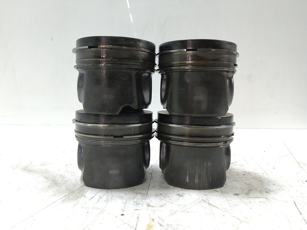 [MTD-534531] 4 pistones para Citroën Jumpy (V_) 2018 AHH DW10FC AH01 2.0 BlueHDi