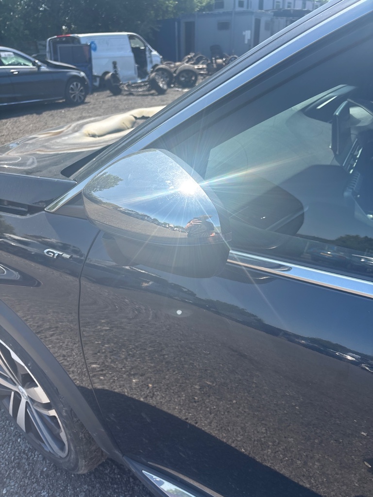 [MTD-533437] Retrovisor izquierdo Peugeot 3008 II 2018 KTV perla nera