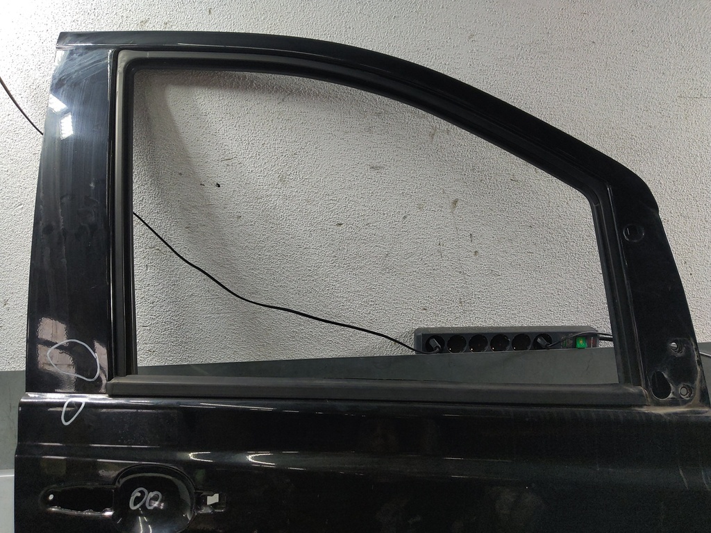 [MTD-533650] Puerta delantera derecha Mercedes-Benz Vito 2011 black