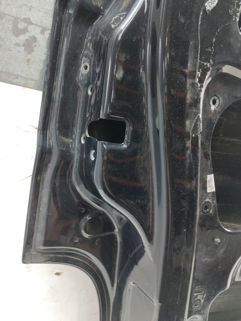[MTD-533659] Puerta delantera izquierda Mercedes-Benz Vito 2011 9197 black