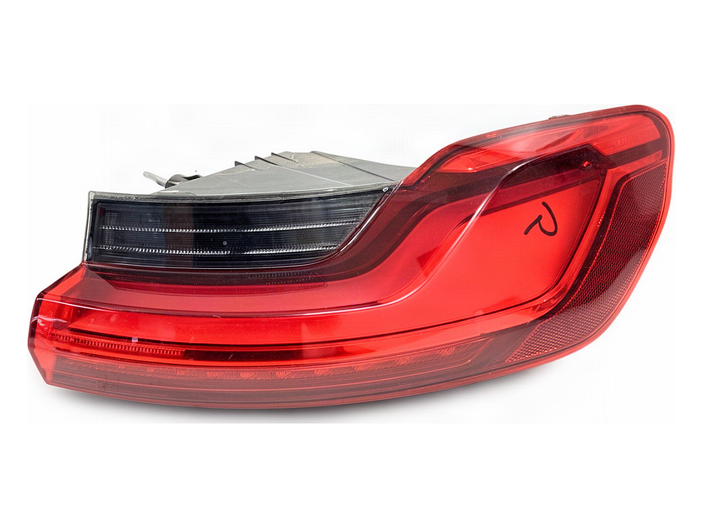 [STARK-937927] Piloto trasero derecho BMW X4 (G02, F98) 2018-2022 M40i xDrive