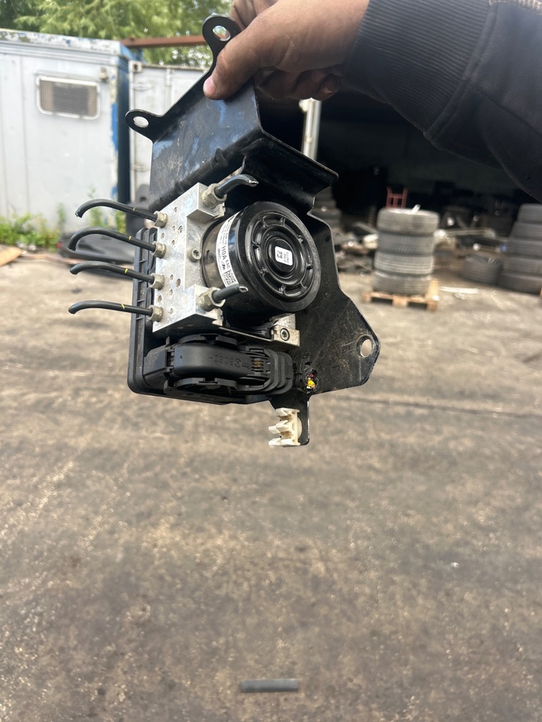 [MTD-532068] Unidad ABS Nissan Navara NP300 2018 2.3 dCi YS23DDTT
