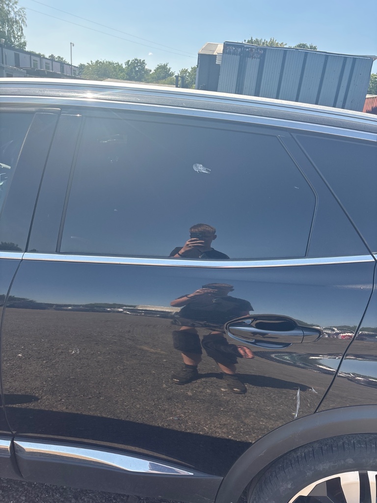[MTD-533422] Cristal de puerta trasero izquierdo Peugeot 3008 II 2018 KTV perla nera