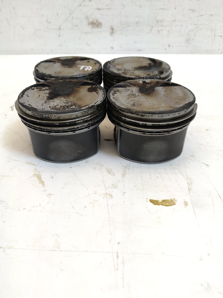 [MTD-534013] 4 pistones Mercedes-Benz Clase E M271.956 1.8 sobrealimentado
