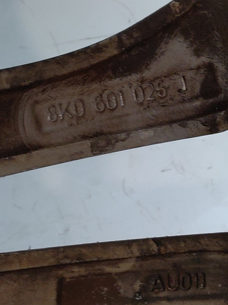 [MTD-533099] Llanta de aleación AUDI A4 S4 B8