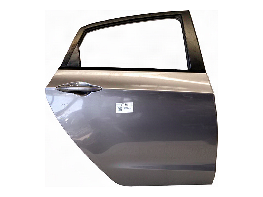 [STARK-935523] Puerta trasera derecha HYUNDAI i30 (GD) 2011-2016