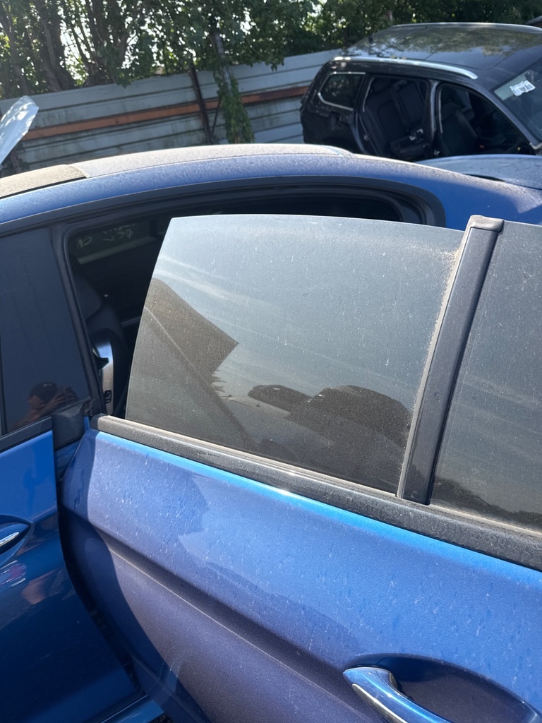 [MTD-533591] Cristal de puerta trasero izquierdo BMW Serie 6 2018 C1A blue