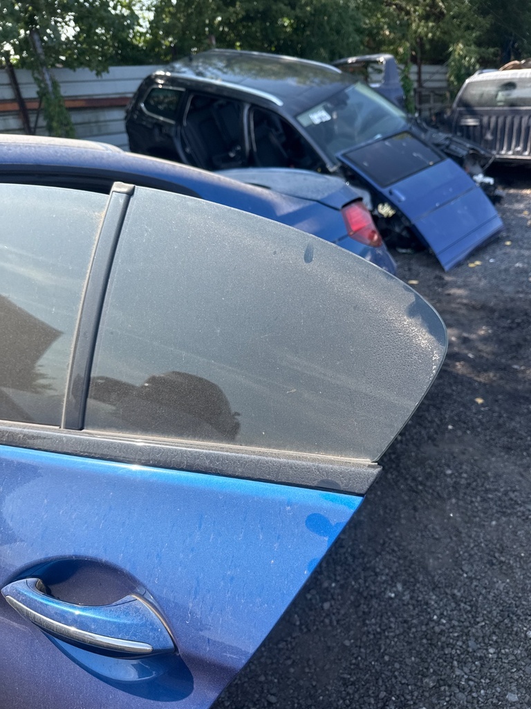 [MTD-533590] Cristal de puerta triángulo trasero izquierdo BMW Serie 6 2018 N57D30T0