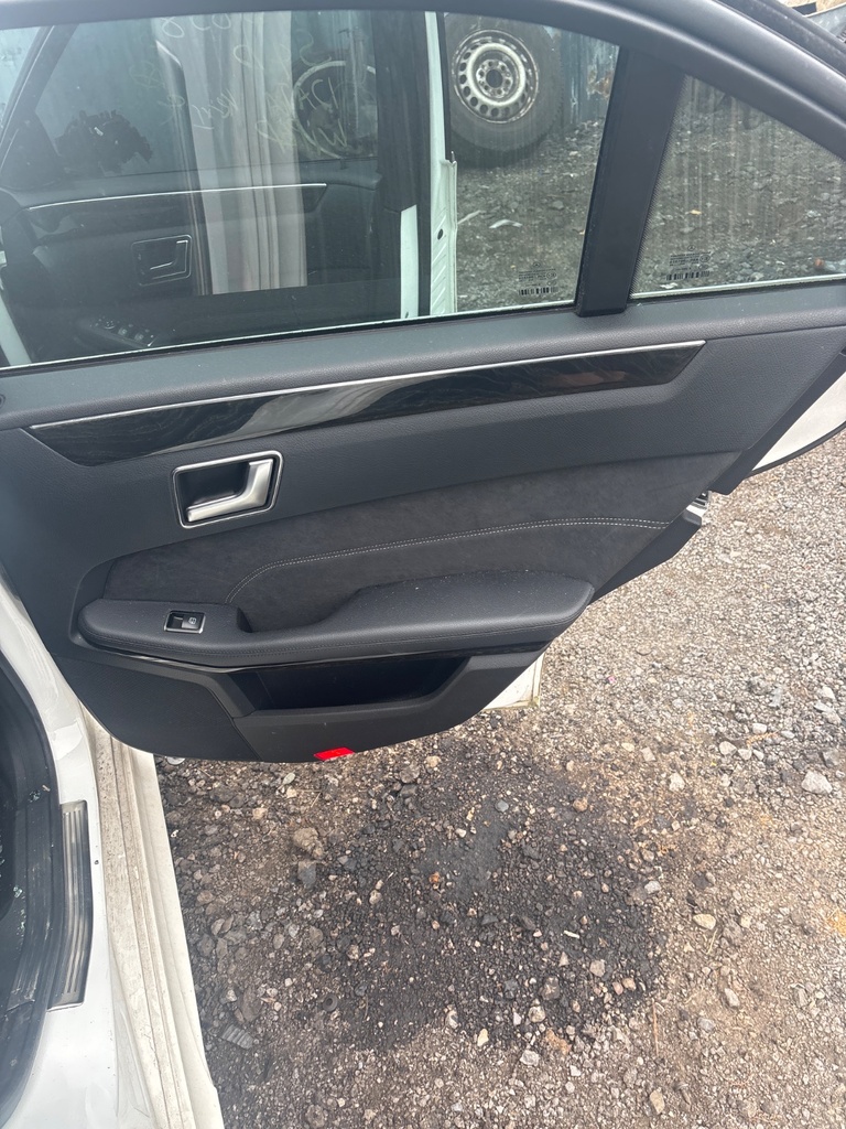 [MTD-533493] Panel interior puerta trasera derecha Mercedes-Benz E-Class 2013 E 350