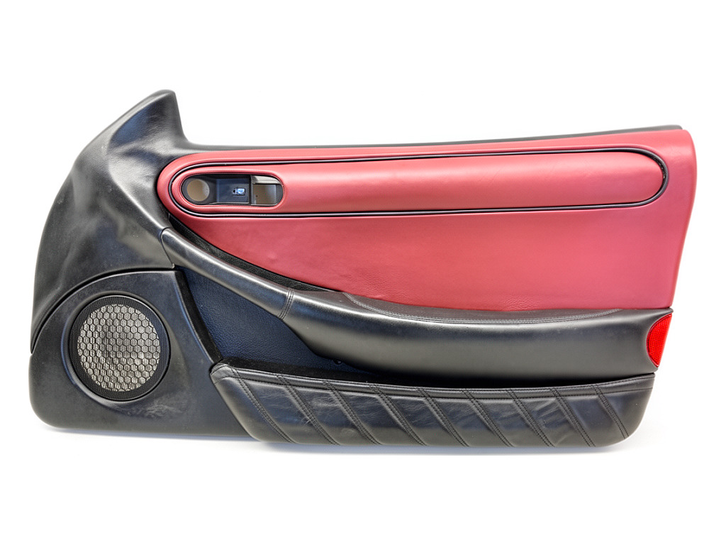 [STARK-931340] Panel de puerta delantero derecho MASERATI 3200 GT cupé 1998-2002