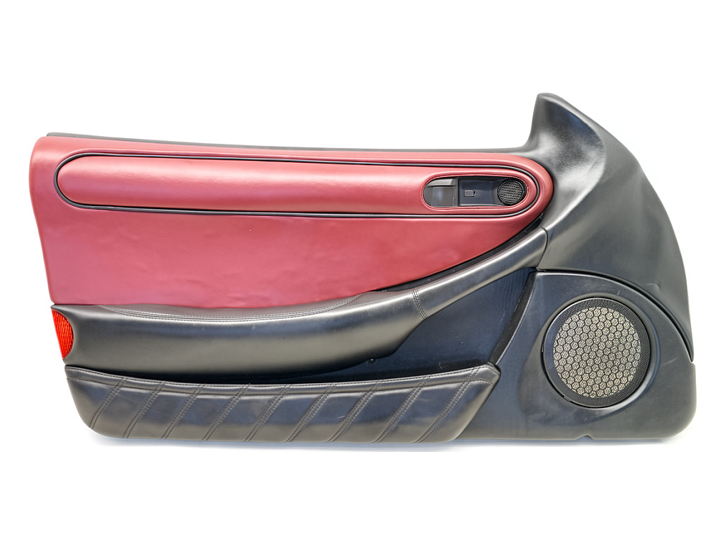 [STARK-931422] Panel de puerta delantero izquierdo MASERATI 3200 GT 1998-2002