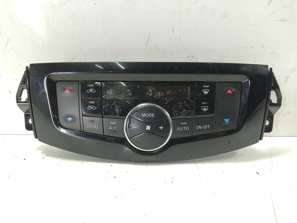 [MTD-532084] Conjunto de control calefacción Nissan Navara NP300 2018 2.3 dCi