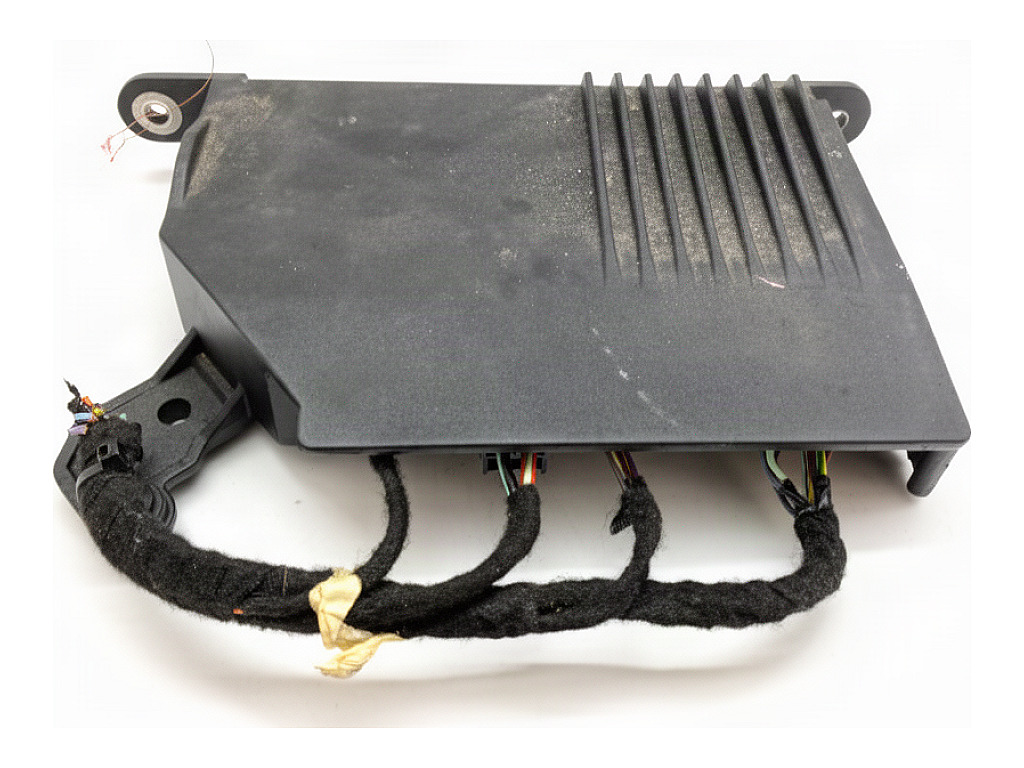 [STARK-932946] Amplificador de audio para Volvo V60 II (225, 227) 2018-2022