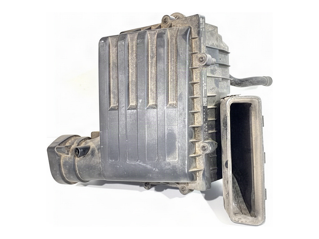 [STARK-936741] Caja de filtro de aire SKODA Octavia III Combi 2.0 TDI 110 kW (5Q0129607AA)