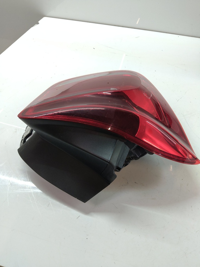 [MTD-532910] Luz trasera izquierda BMW Serie 1 F20 2014 N47D16A, N47D16U1, N47 1.6 116d