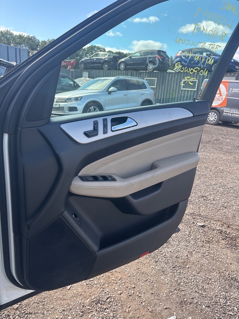 [MTD-532245] Arnés de cables puerta delantera derecha Mercedes-Benz M-Class 2012