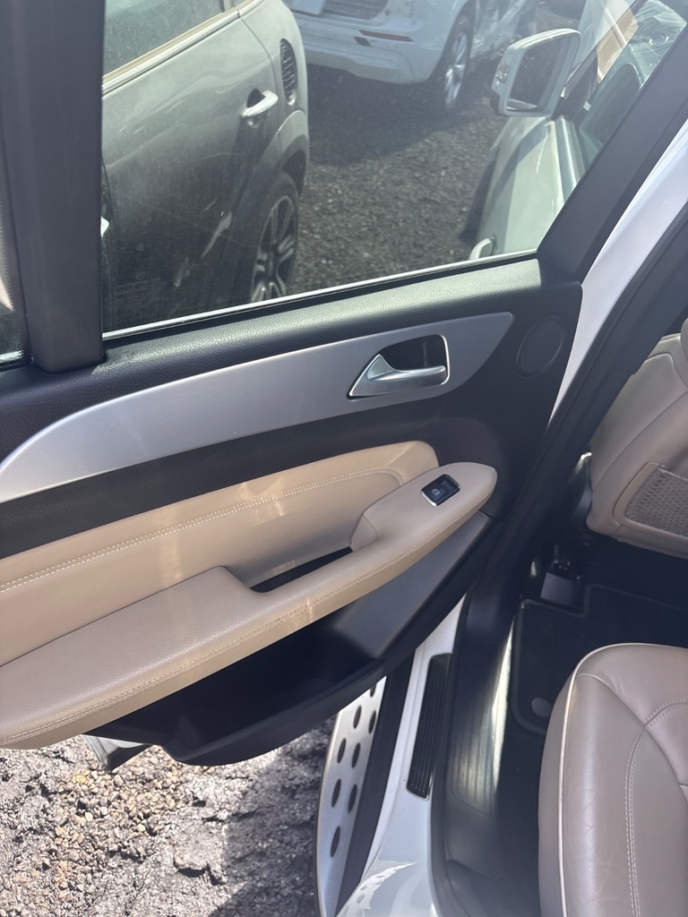 [MTD-532256] Arnés cableado puerta trasera izquierdo Mercedes-Benz M-Class 2012 799