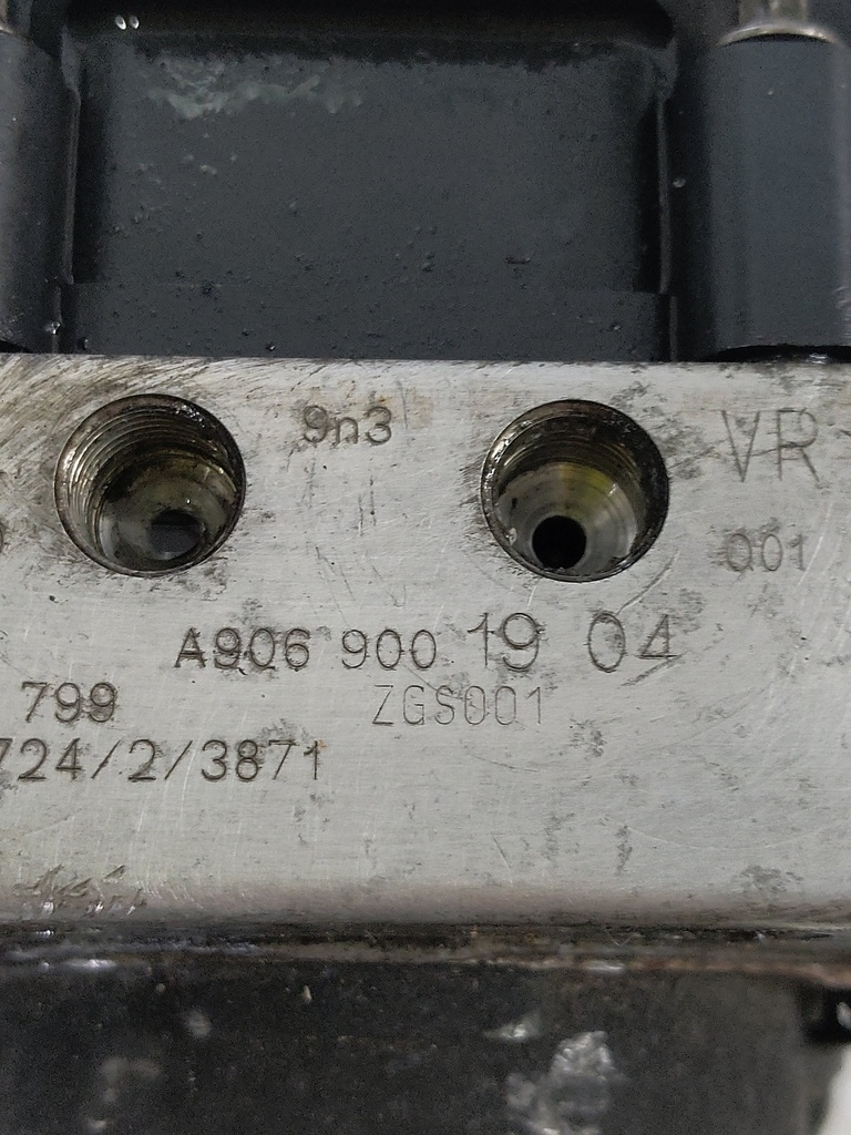 [MTD-532544] Bloque hidráulico Mercedes Sprinter W906 2017 OM651 2.2 314 CDI A9069001904