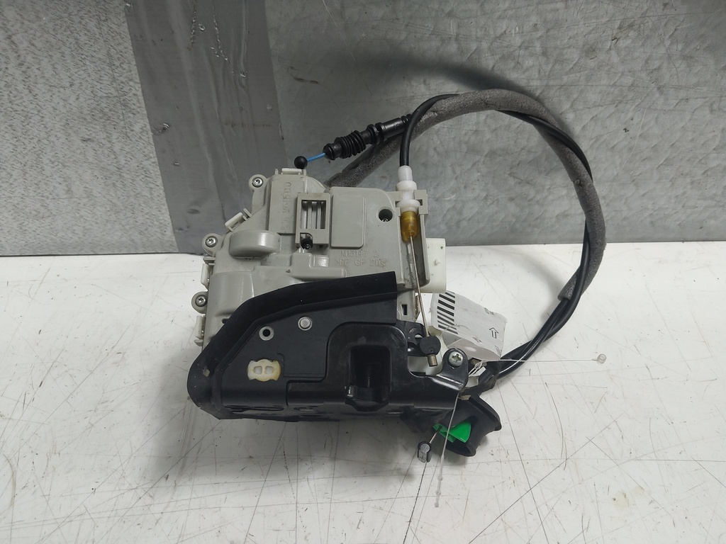 [MTD-533137] Cerradura de puerta AUDI A4 B9 Avant 2016 CRTC 3.0 TDI