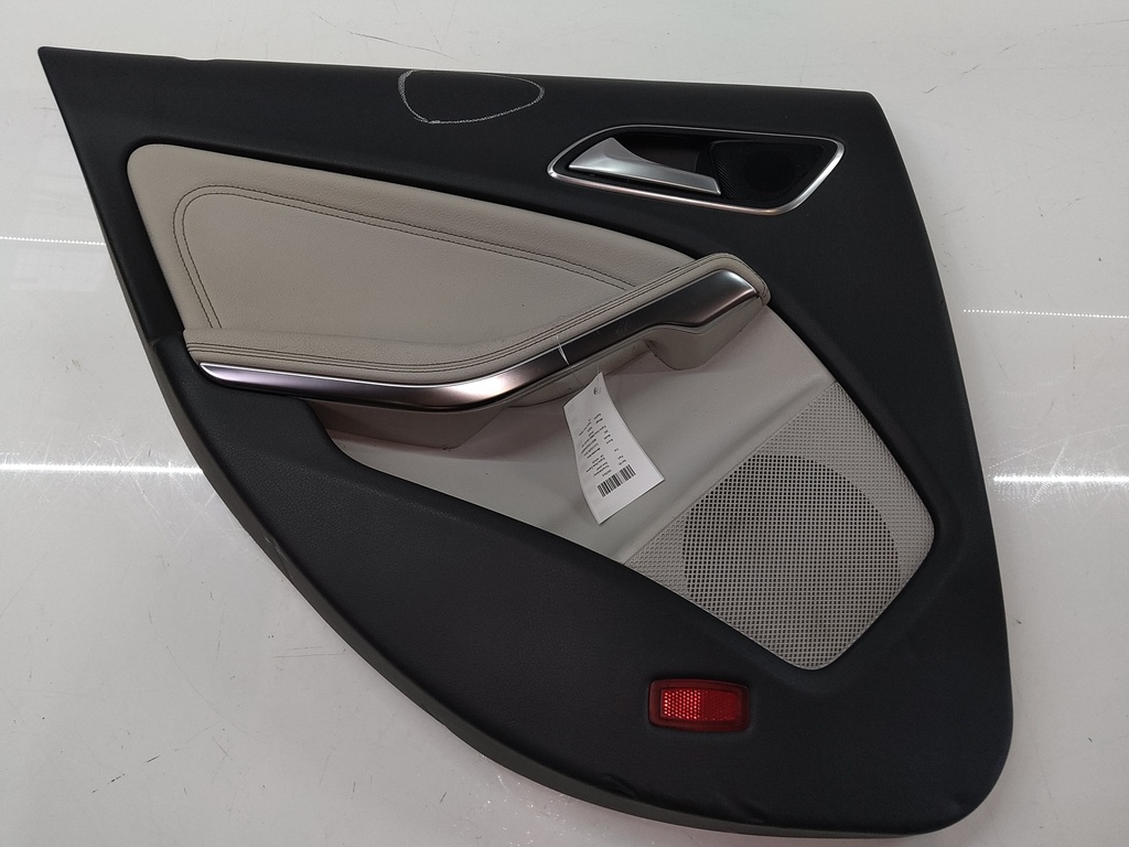 [MTD-533150] Revestimiento de puerta Mercedes CLA Coupé 2016 OM651.930 651.930 A1767300794