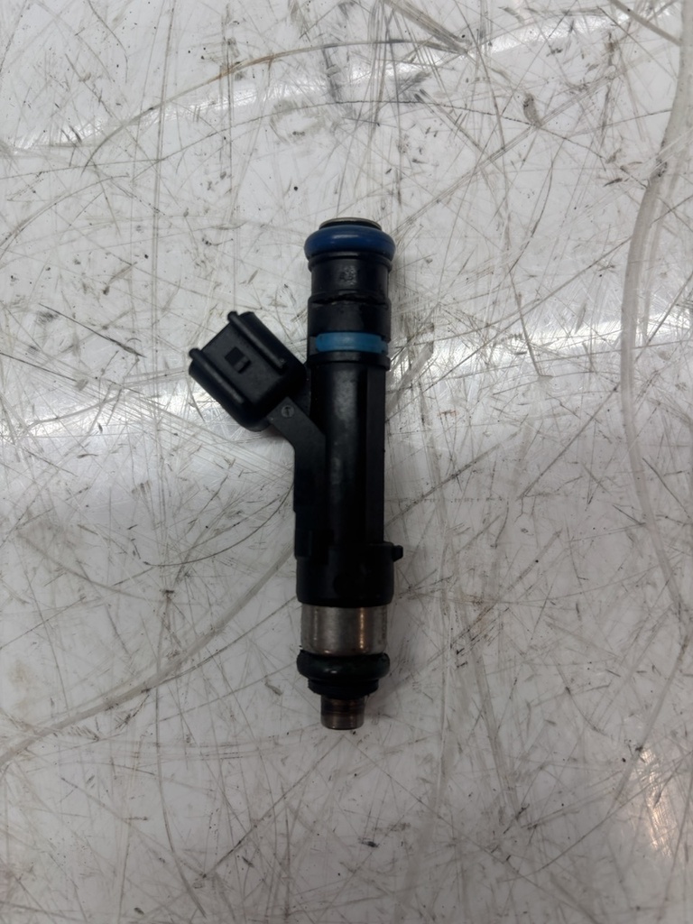 [MTD-490503] Inyector para Jeep Cherokee KJ 3.7 V6 Gasolina 53032701AA
