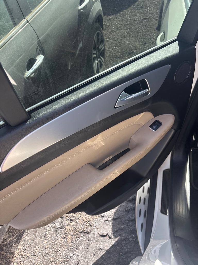 [MTD-532253] Elevalunas puerta trasera izquierdo Mercedes-Benz M-Class 2012 799 white