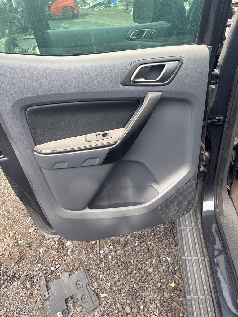[MTD-532344] Elevalunas de puerta trasera izquierdo Ford Ranger 2019 Sea Grey