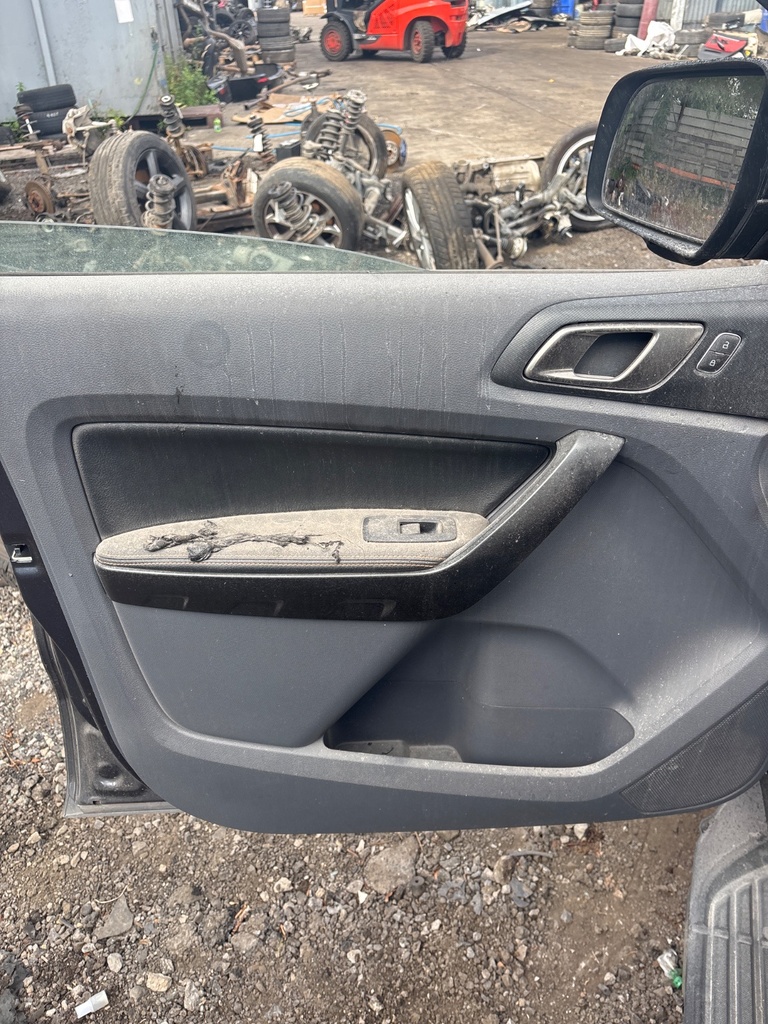 [MTD-532348] Actuador cierre centralizado puerta delantera izquierda Ford Ranger 2019