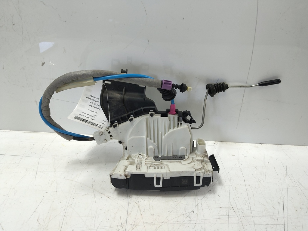 [MTD-534315] Cerradura de puerta Mercedes-Benz CLA X117 2015 45 AMG M133.980 Nº OE:A0997305900