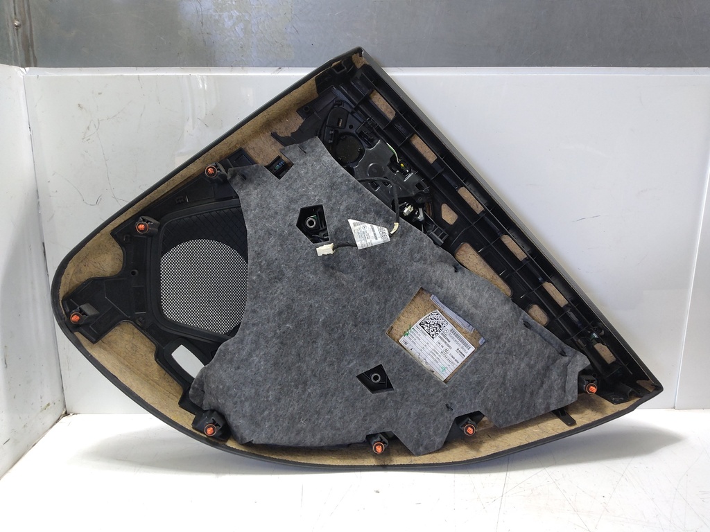 [MTD-534347] Revestimiento de puerta Mercedes-Benz CLA X117 2015 45 AMG M133