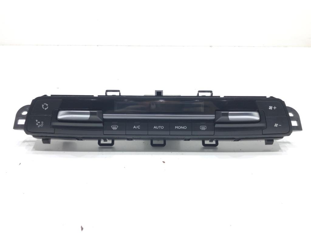[STARK-658448] Panel de control de climatización TOYOTA PROACE CITY VERSO 1.5 D-4D 2019-2022