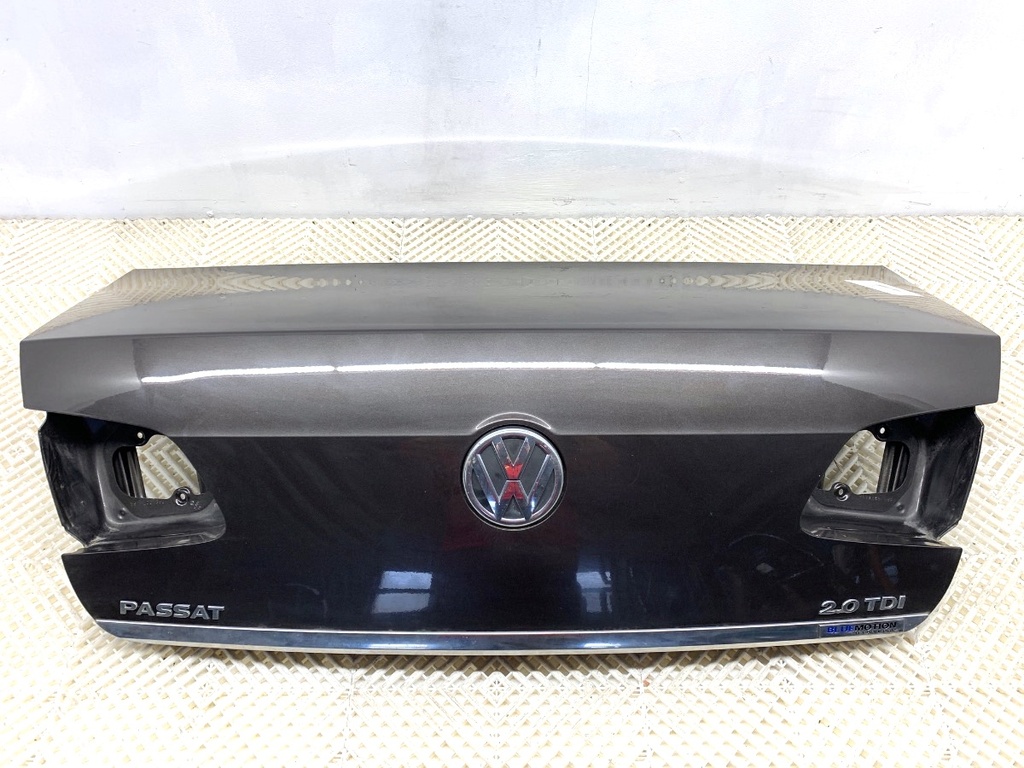 [STARK-782929] Portón trasero VW Passat B7 (362) 2010-2015