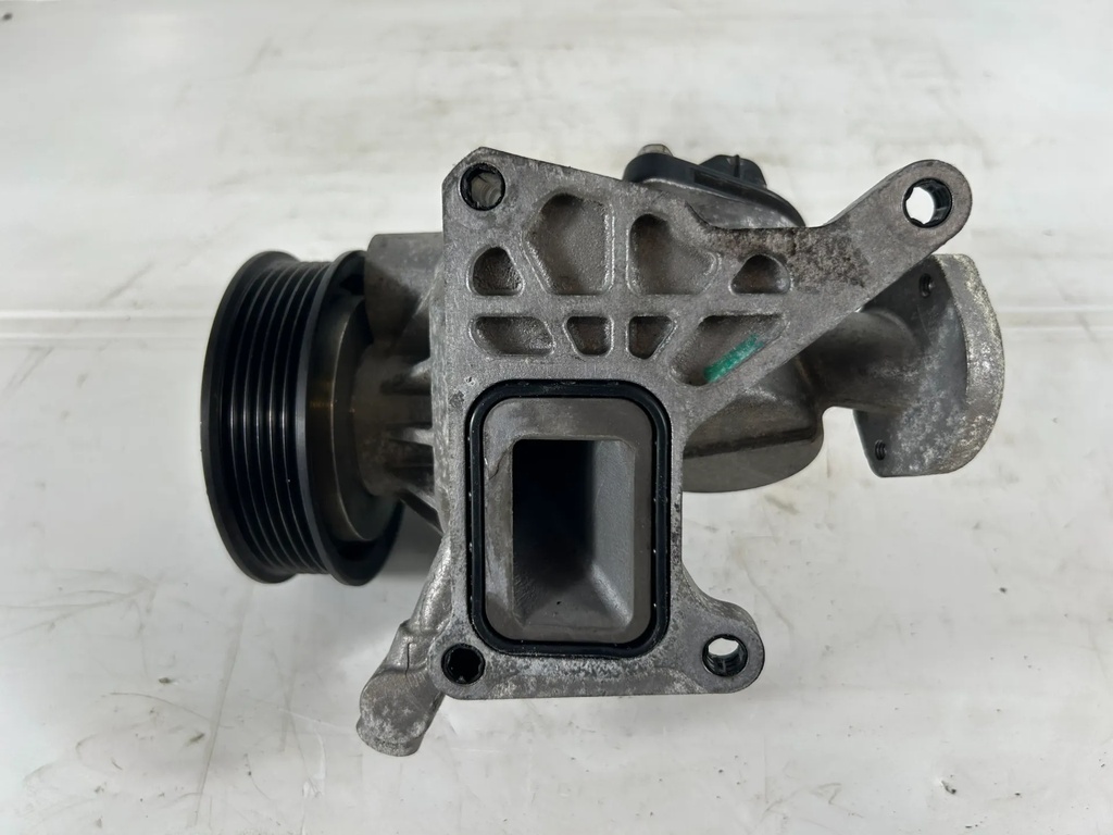 [1000825] Bomba de agua Opel Astra 1,6 CDTi B16DTH LVL 55513552 55496778