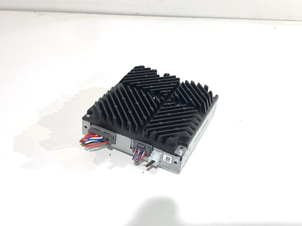 [STARK-810028] Amplificador HONDA CR-V V (RW_, RT_) 2016-2022