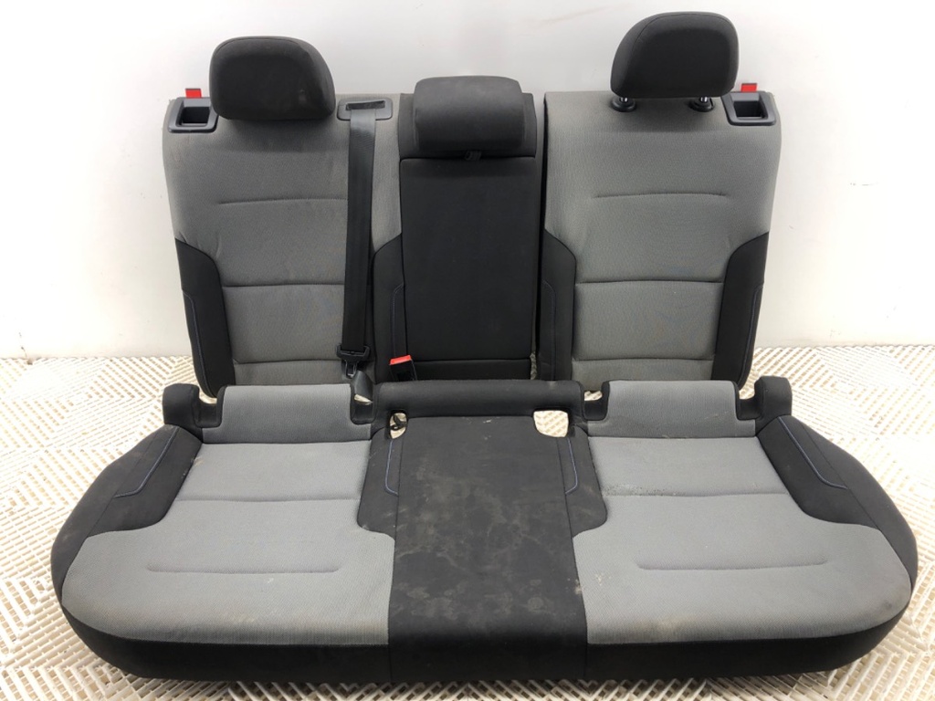 [STARK-836669] Asiento trasero VW Golf VII (5G1, BQ1, BE1, BE2) 2012-2022