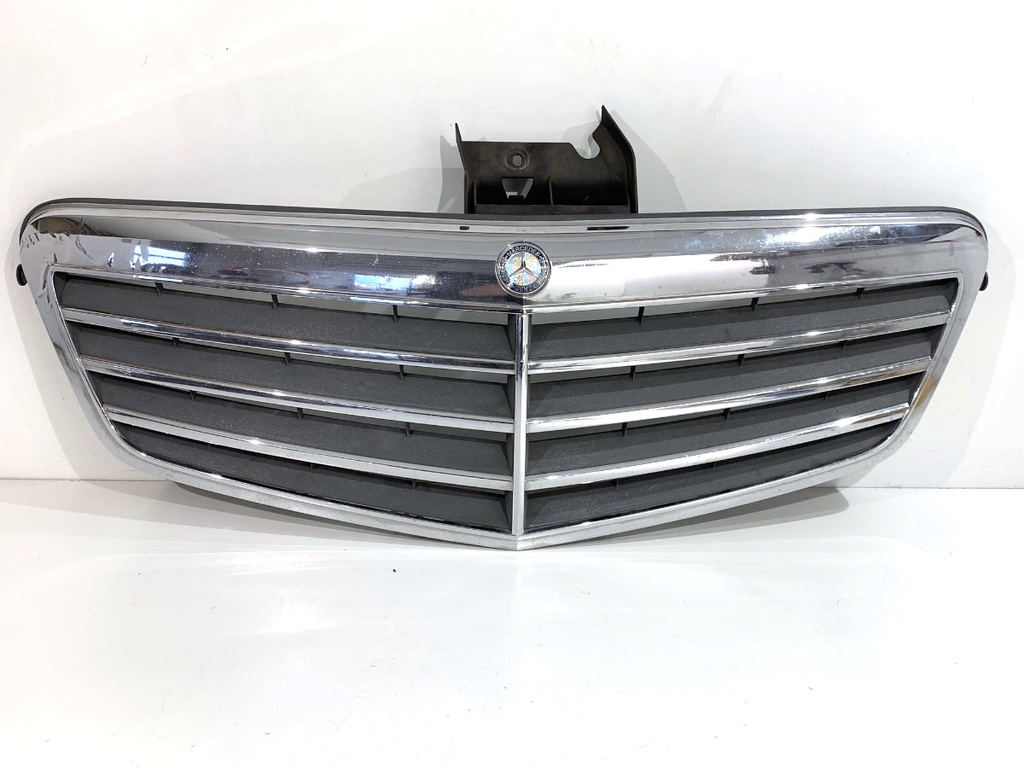 [STARK-889437] Rejilla de parachoques Mercedes-Benz Clase E (W212) 2009-2015