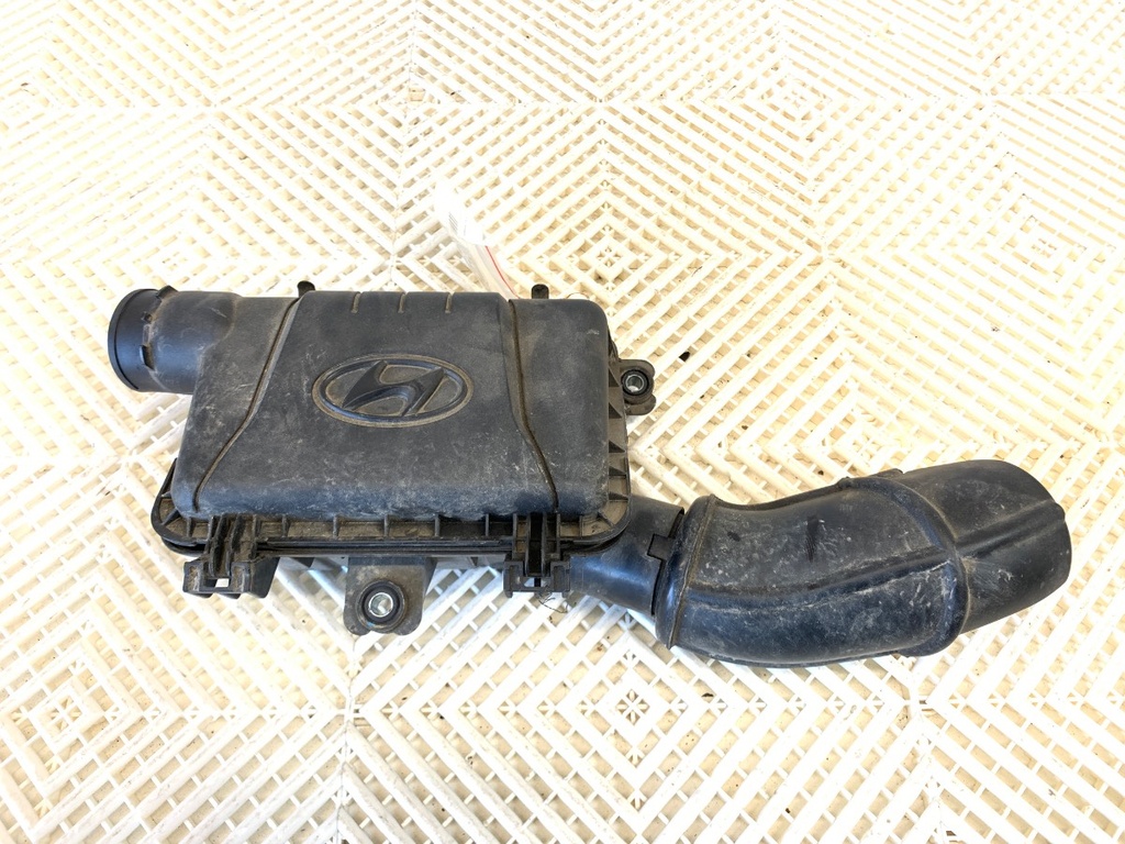 [STARK-896932] Caja de filtro de aire HYUNDAI i10 I (PA) 1.1 67 CV 2008-2013