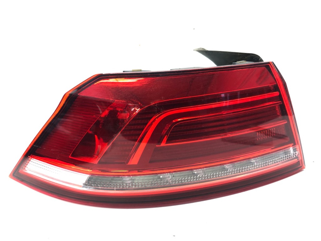 [STARK-907798] Piloto trasero izquierdo VW Passat B8 (3G2, CB2) 2.0 TDI 150 CV