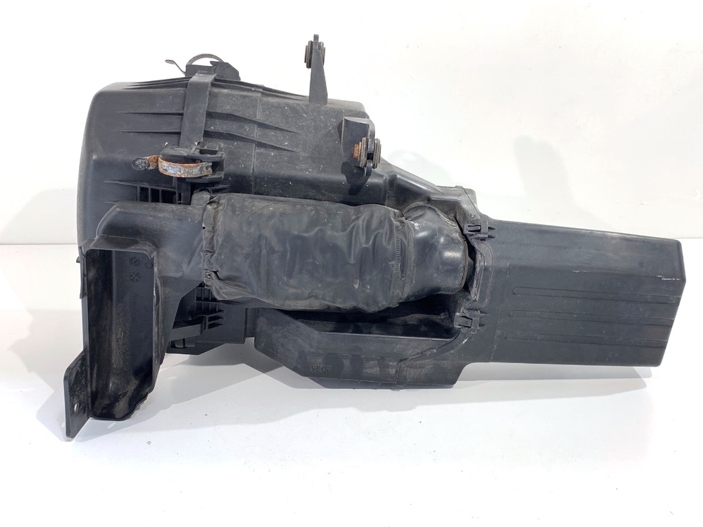 [STARK-911906] Caja de filtro de aire KIA Rio III sedán (UB) 1.25 CVVT 63 kW 2011-2017