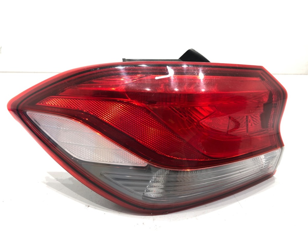 [STARK-917006] Piloto trasero izquierdo Hyundai i30 (PDE, PD, PDEN) 1.4 MPI 100 CV