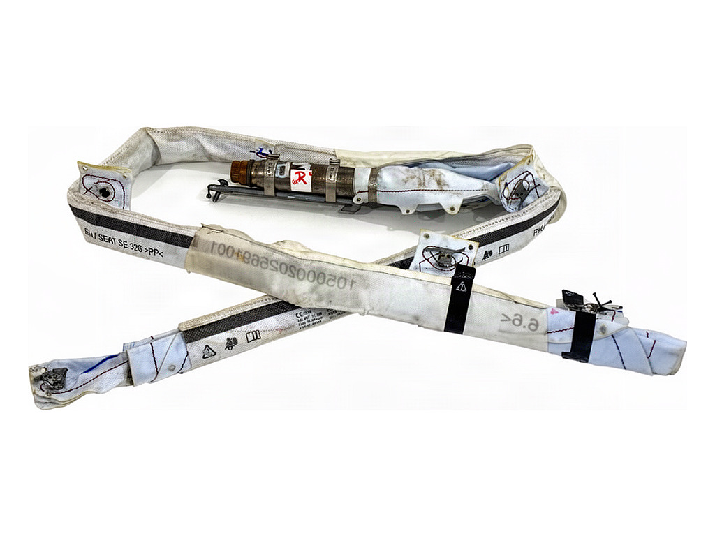 [STARK-939450] Cortina de aire lateral derecha SEAT ATECA (KH7, KHP) 2016-2022