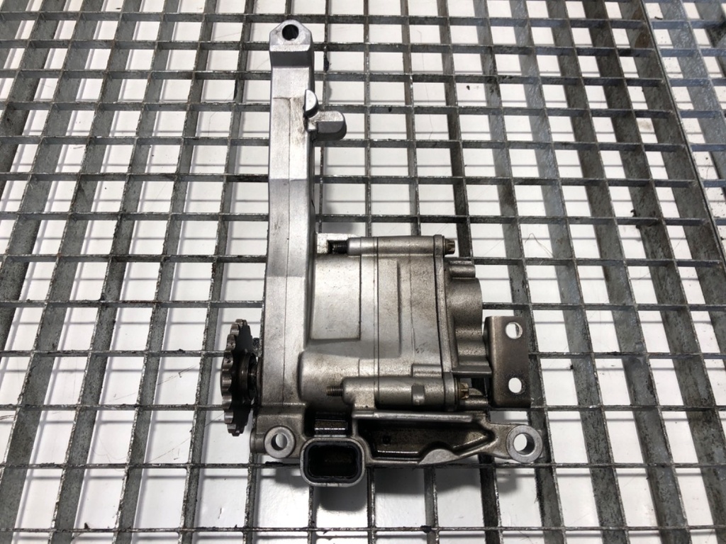 [STARK-690391] Bomba de aceite Mercedes-Benz Sprinter 3,5 t (B906) 2006-2022