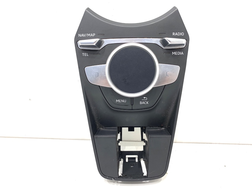 [STARK-709943] Panel de control de radio AUDI TT (FV3, FVP) 2.5 RS quattro 2016-2022