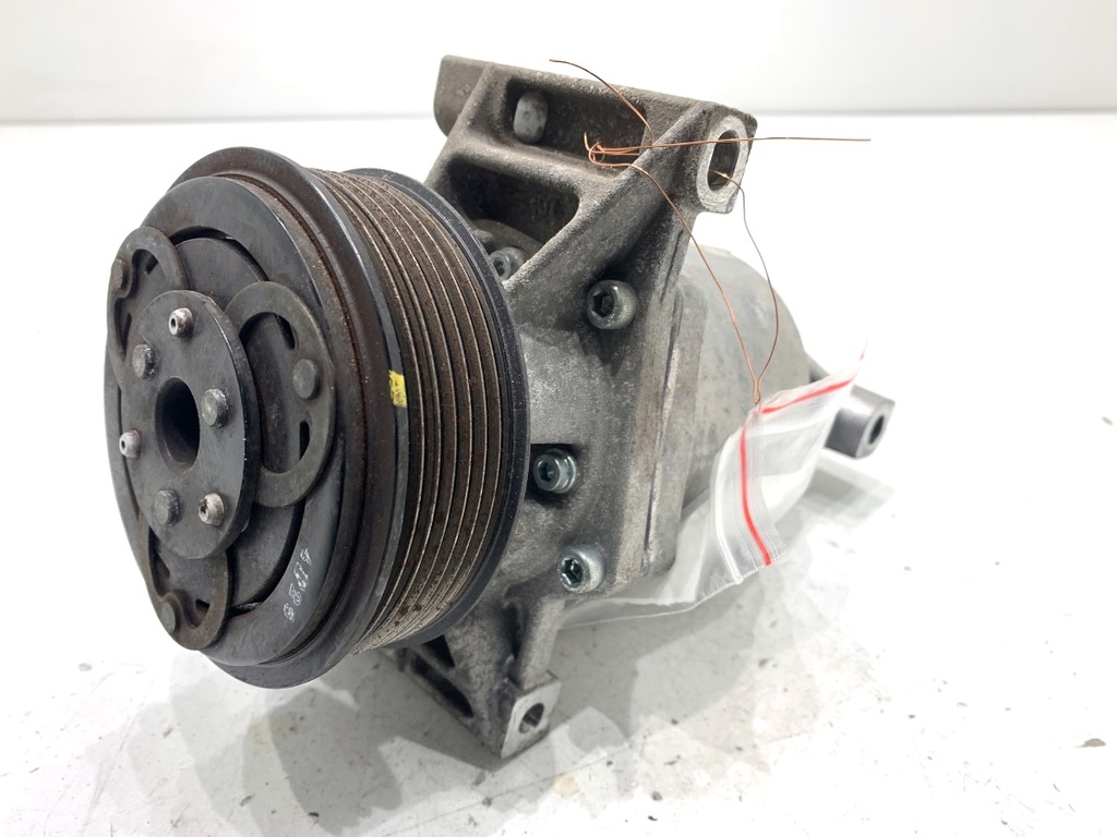 [STARK-853545] Compresor de aire acondicionado Dacia Sandero III 1.0 TCe 100 (2021-2022)