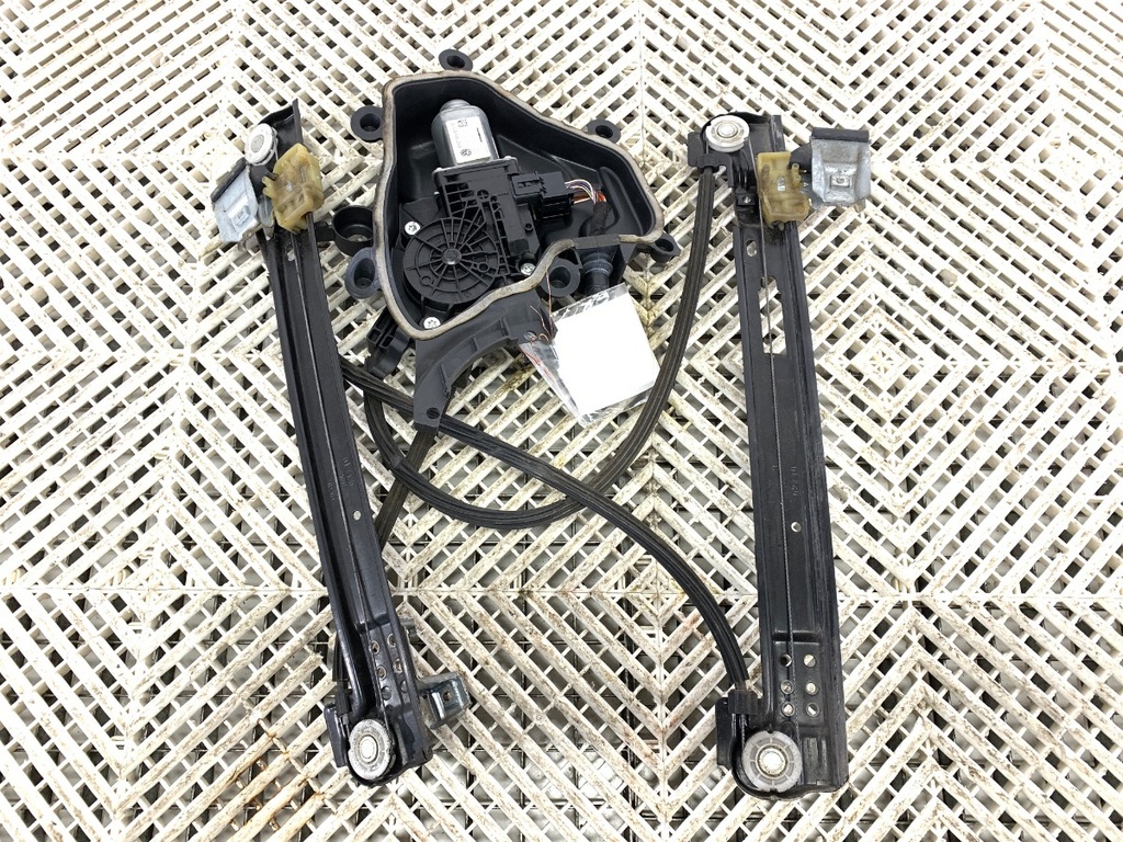[STARK-740735] Elevador de ventanilla delantero izquierdo SEAT IBIZA IV (6J5, 6P1) 2008-2017