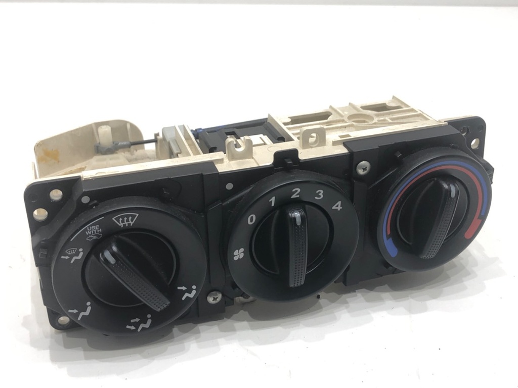 [STARK-770029] Panel de control de climatización Honda Civic VII Hatchback 1.4 iS (EP1) (2001-2005)