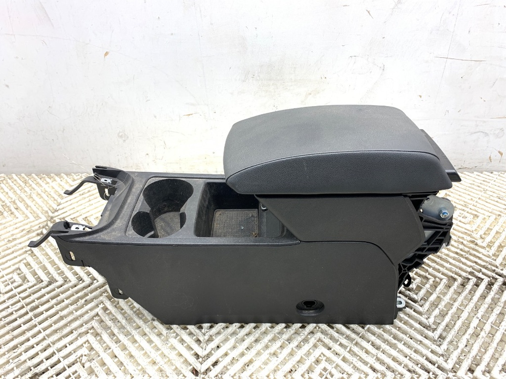 [STARK-777362] Túnel central SEAT Leon ST (5F8) 2.0 Cupra 4Drive 300 CV gasolina 2016-2022