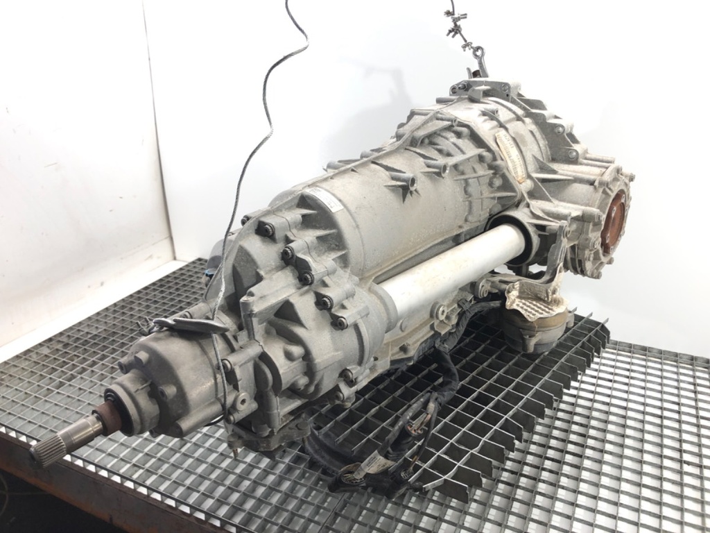 [STARK-682643] Caja de cambios Audi A8 D5