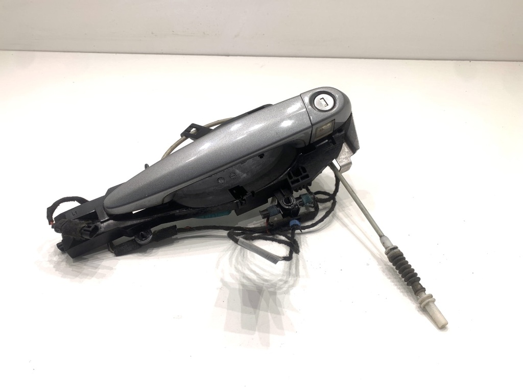 [STARK-831698] Manilla exterior delantera izquierda BMW X6 (E71, E72) 2008-2014